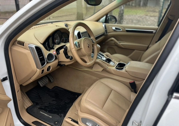 Porsche Cayenne cena 114000 przebieg: 162200, rok produkcji 2014 z Białystok małe 466